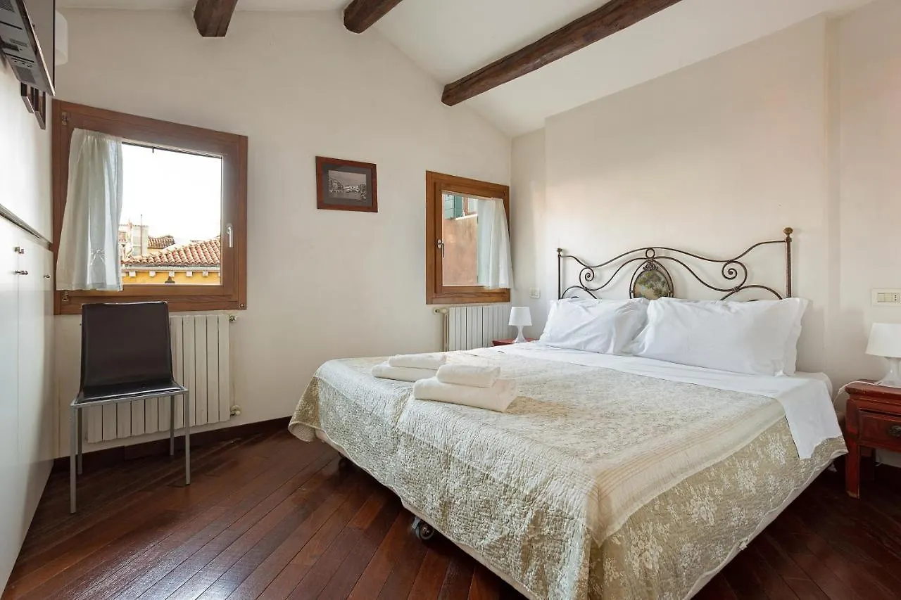 Rialto Canal View Apartment Venedig 0*,